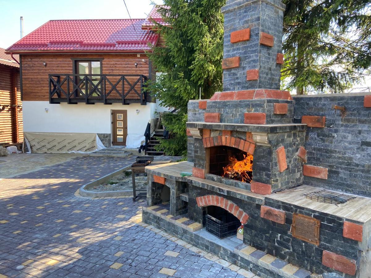 Hotel Panorama Karpat à Yablunytsya Extérieur photo