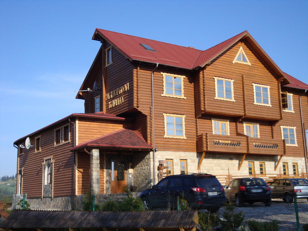 Hotel Panorama Karpat à Yablunytsya Extérieur photo
