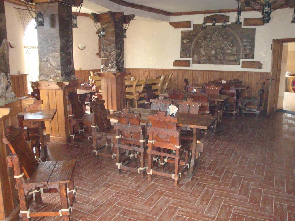 Hotel Panorama Karpat à Yablunytsya Extérieur photo