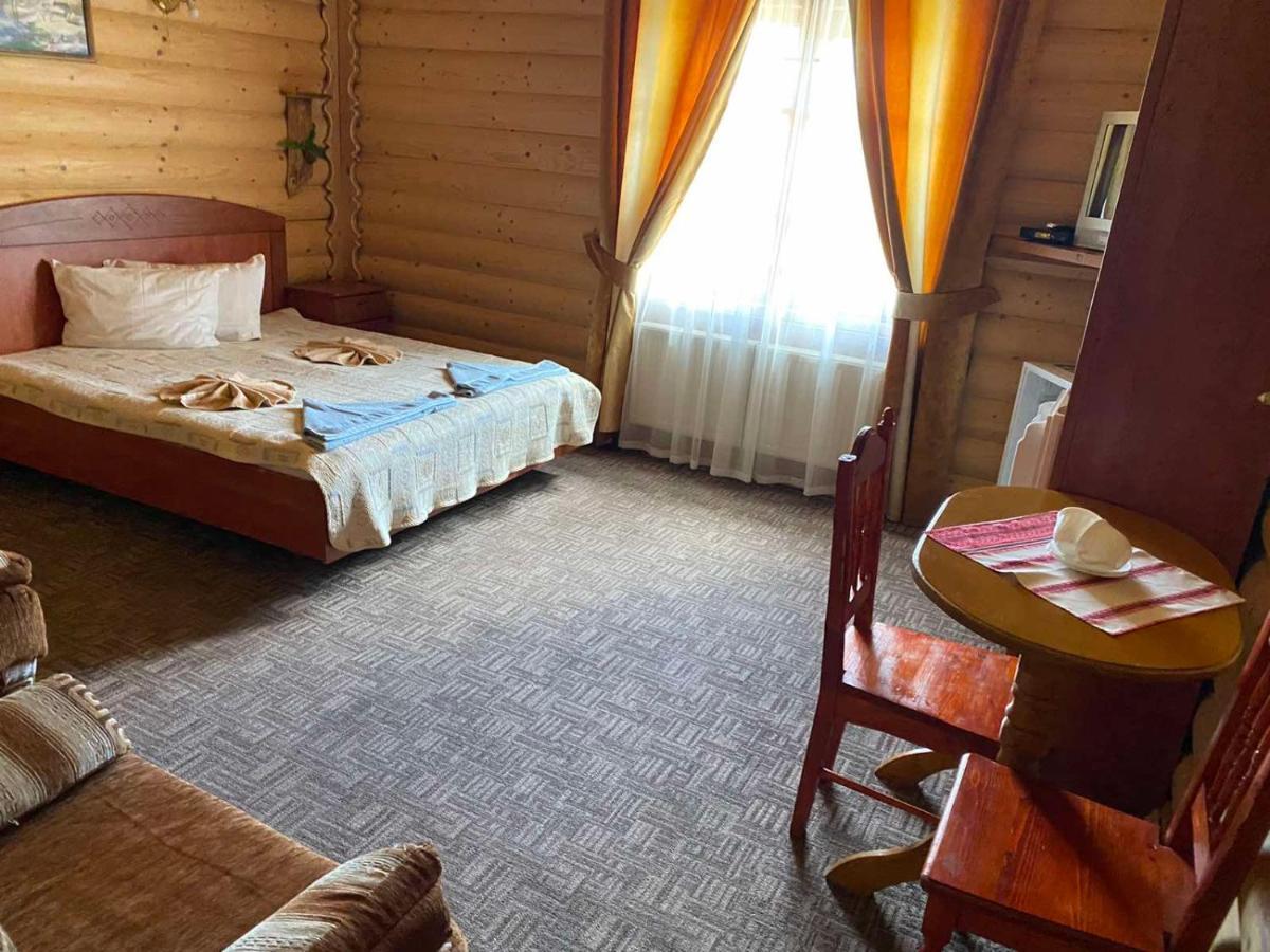 Hotel Panorama Karpat à Yablunytsya Extérieur photo